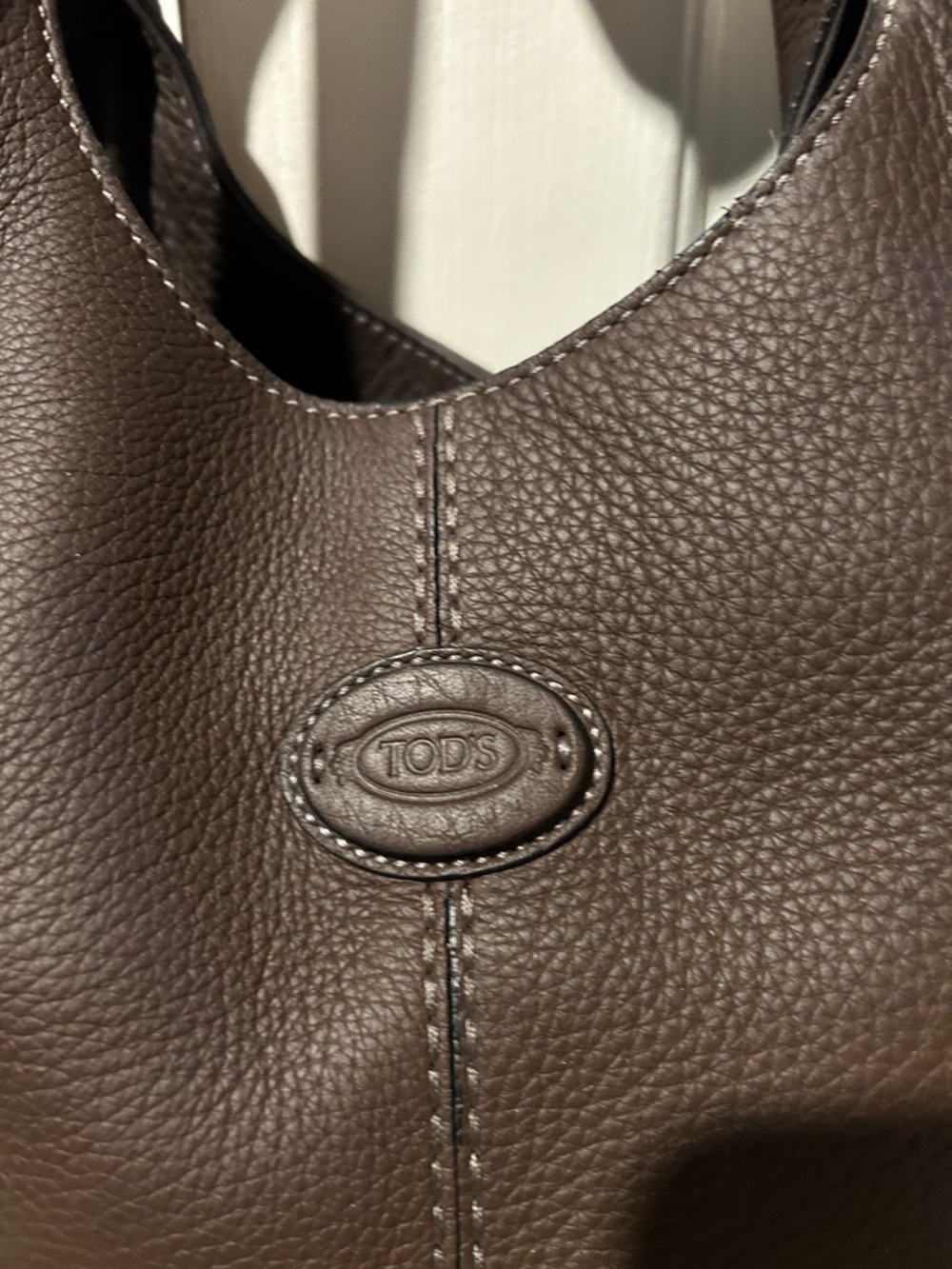 Tod's Dark Brown Pebbled Leather Shoulder Bag - Picture 2 of 5
